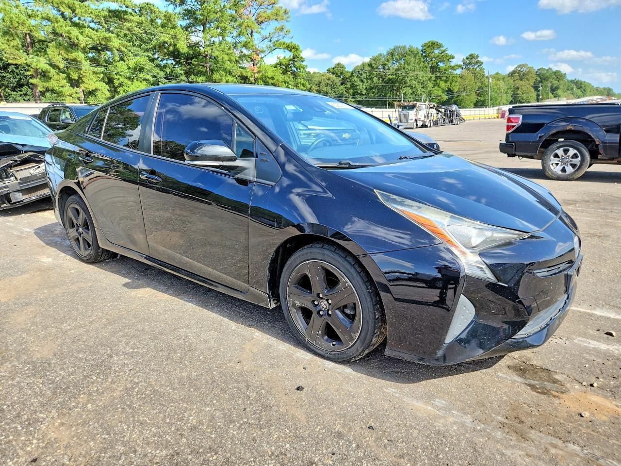 2017 Toyota Prius Two - Фото 4