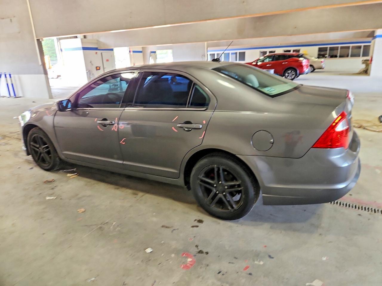 2011 Ford Fusion Se - Фото 2