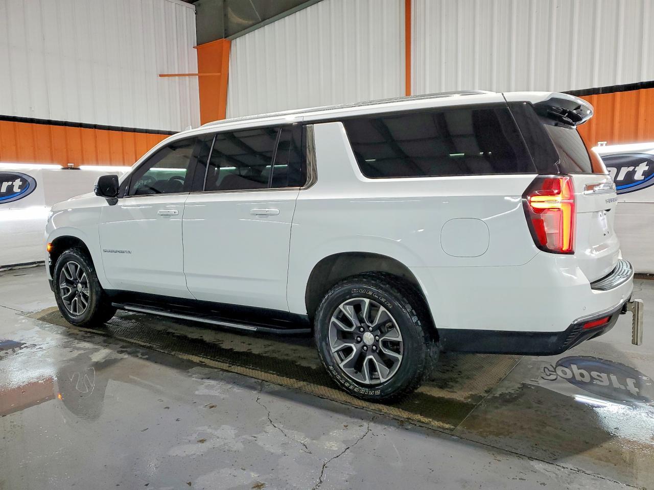 2022 Chevrolet Suburban K1500 Lt - Фото 2