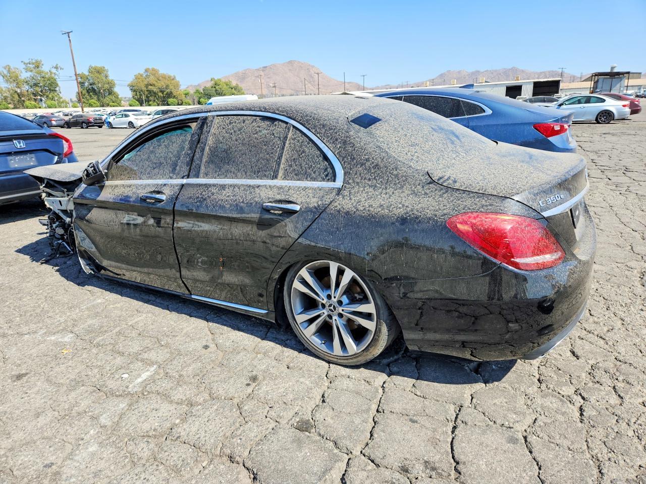 2018 Mercedes-Benz C 350E - Фото 2