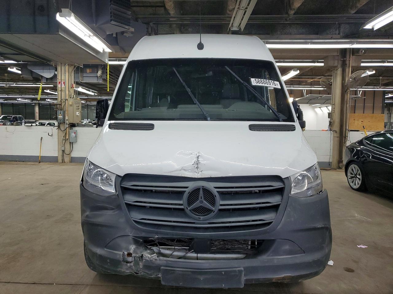 2021 Mercedes-Benz Sprinter 2500 - Image 5