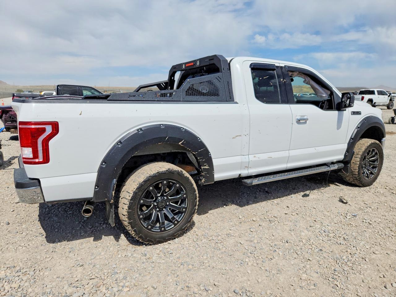 2015 Ford F150 Super Cab - Image 3