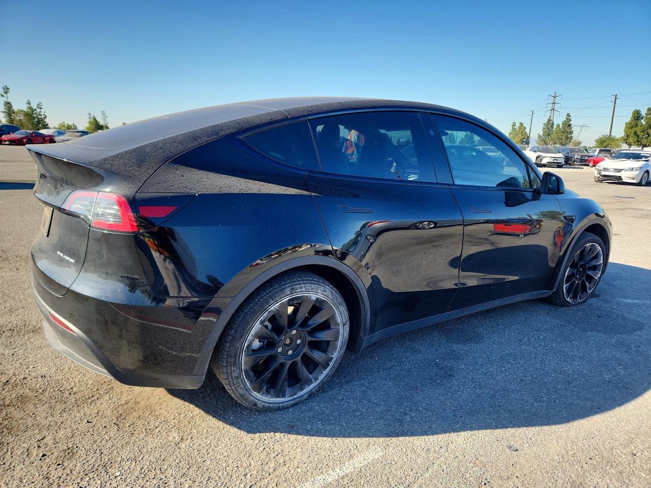 2023 Tesla Model Y - Фото 3