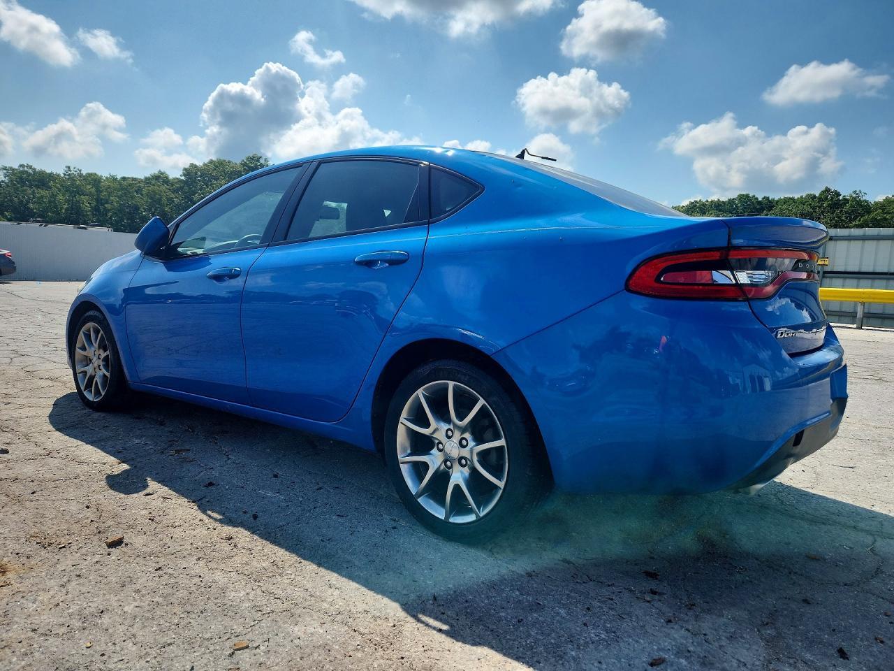 2015 Dodge Dart Sxt - Image 2