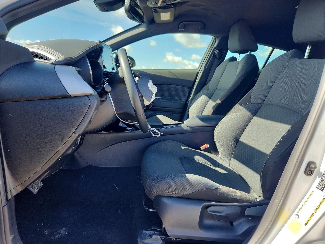 2022 Toyota C-Hr Nightshade - Image 7