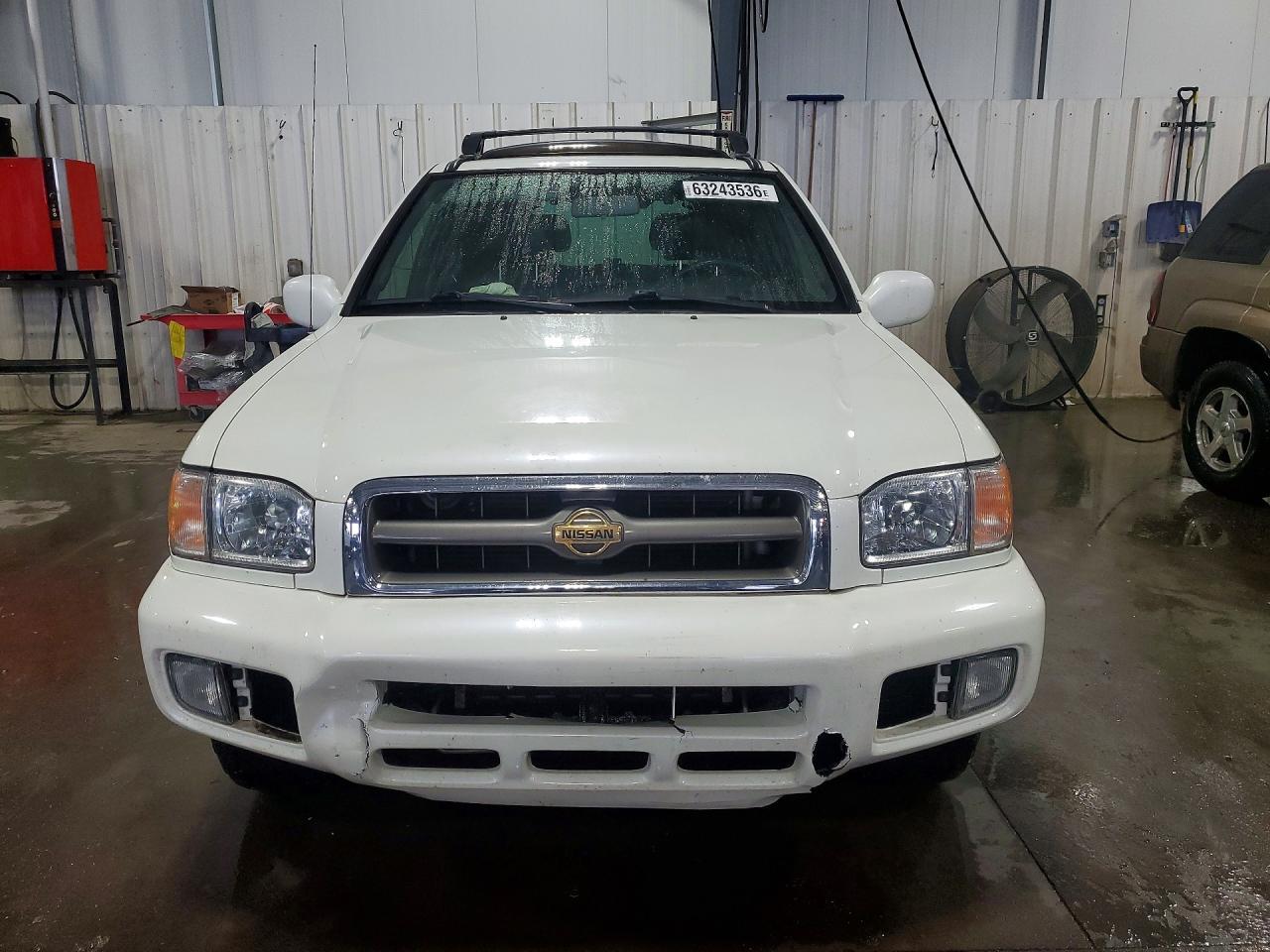 2001 Nissan Pathfinder Se - Image 5