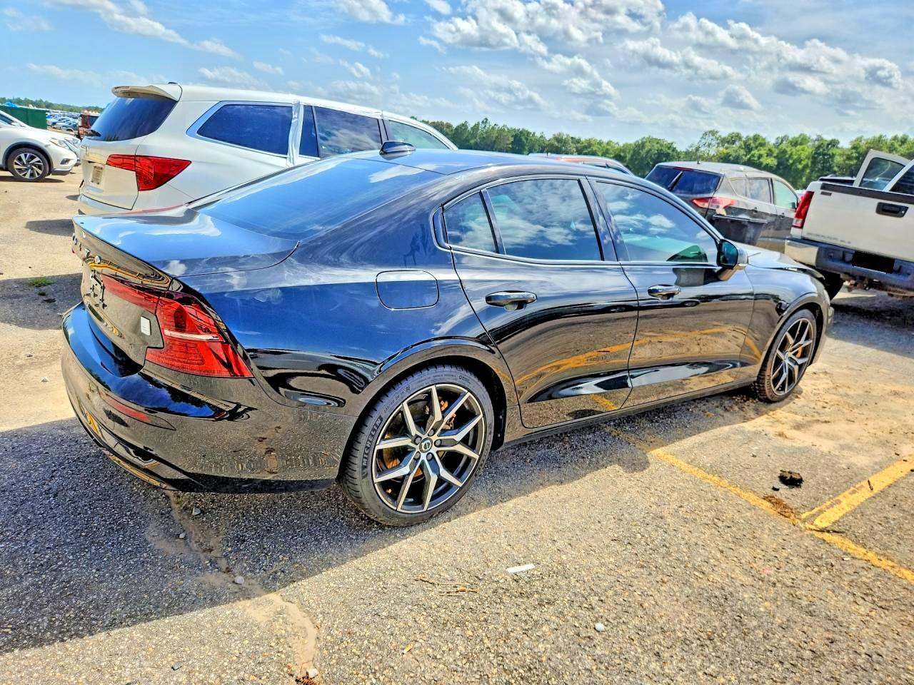 2023 Volvo S60 Polestar Engineered - Image 3