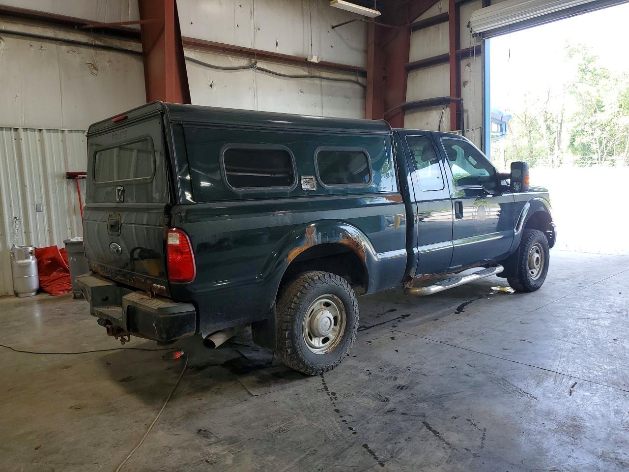 2015 Ford F250 Super Duty - Image 3