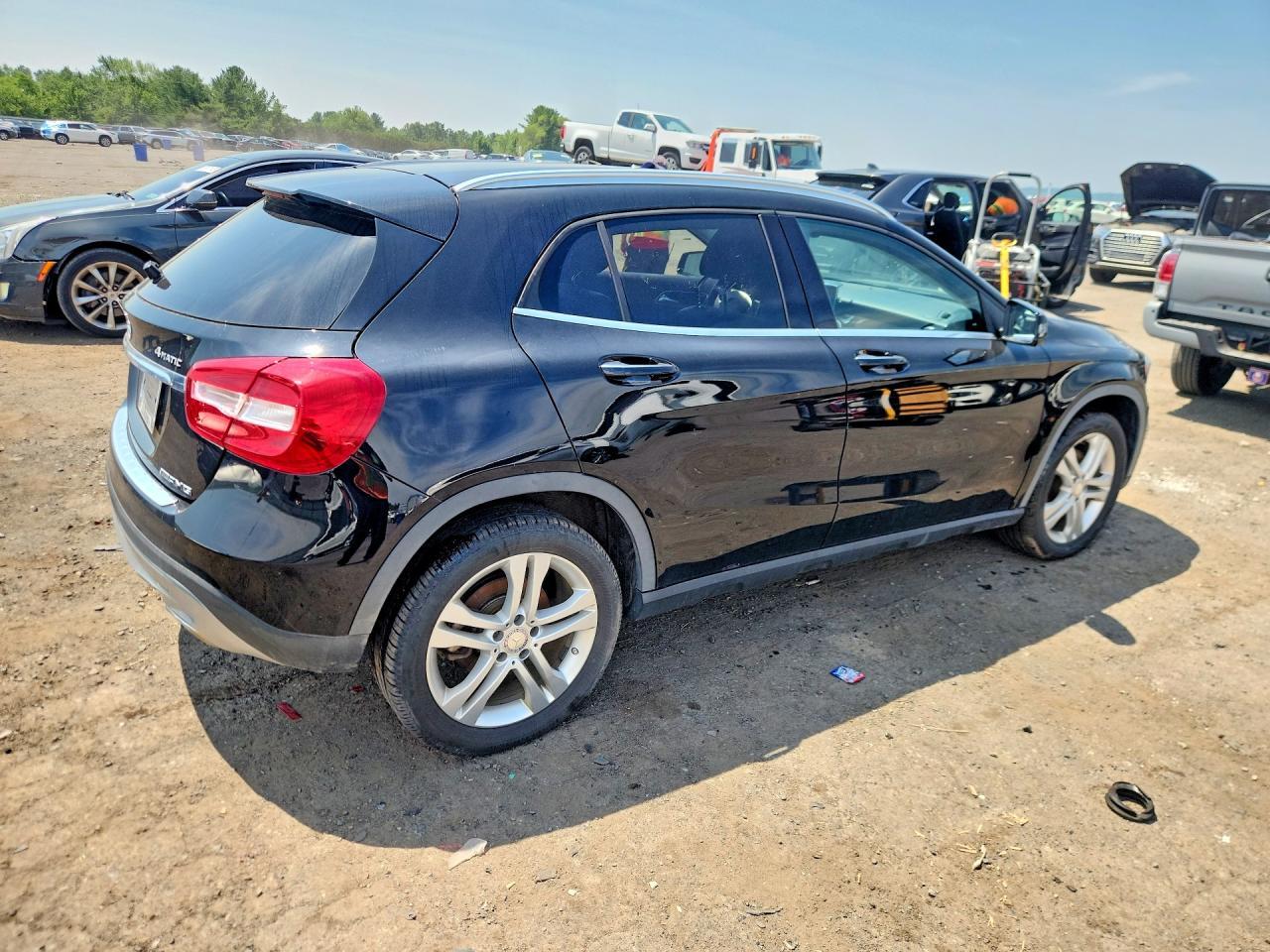 2015 Mercedes-Benz Gla 250 4Matic - Image 3