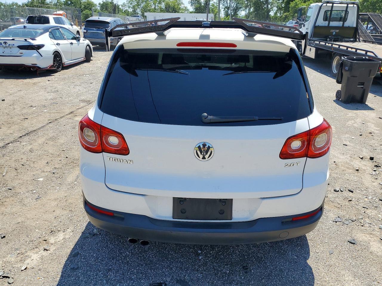 2010 Volkswagen Tiguan S - Фото 6