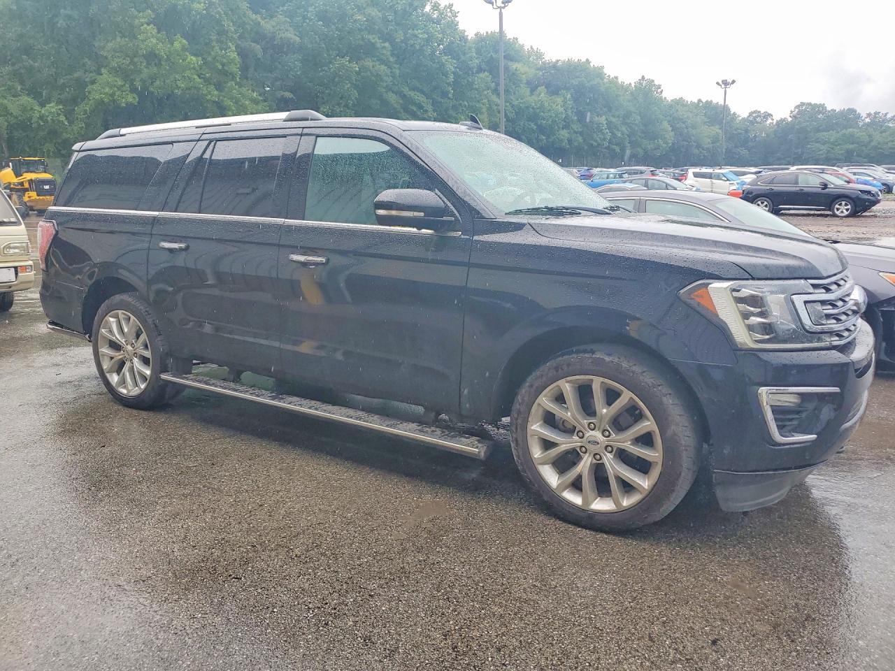 2018 Ford Expedition Max Limited - Image 4