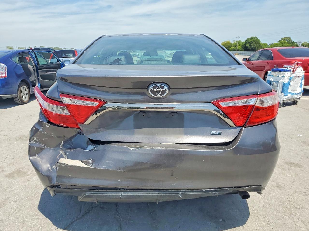 2015 Toyota Camry Se - Image 6