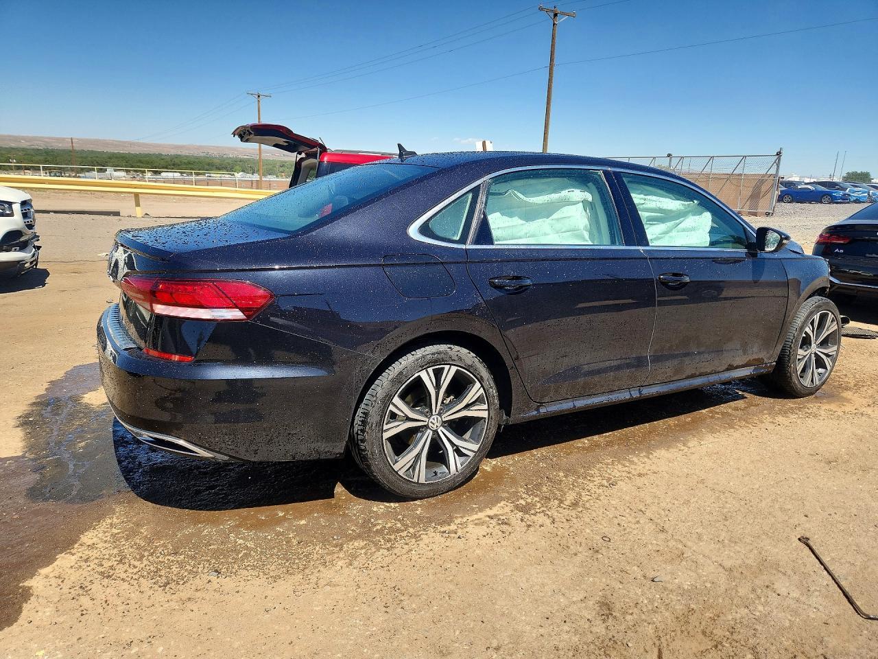 2021 Volkswagen Passat Se - Image 3
