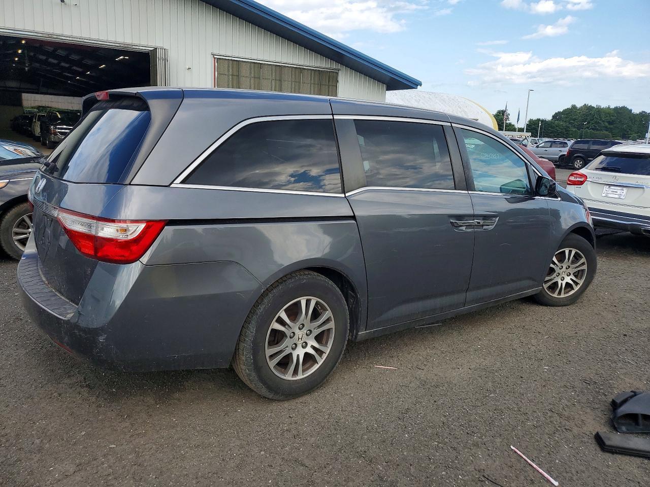 2012 Honda Odyssey Ex - Фото 3