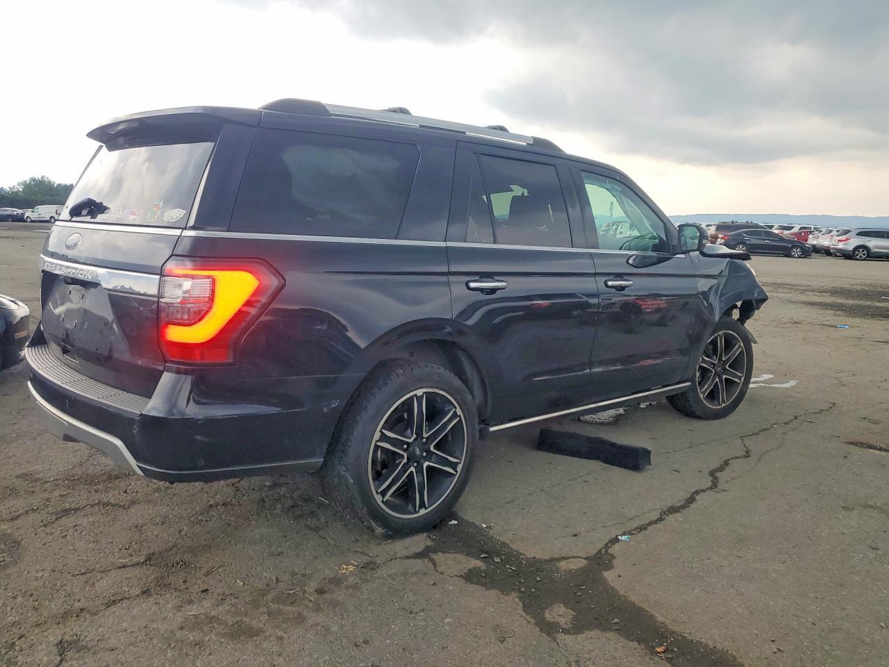 2020 Ford Expedition Limited - Фото 3
