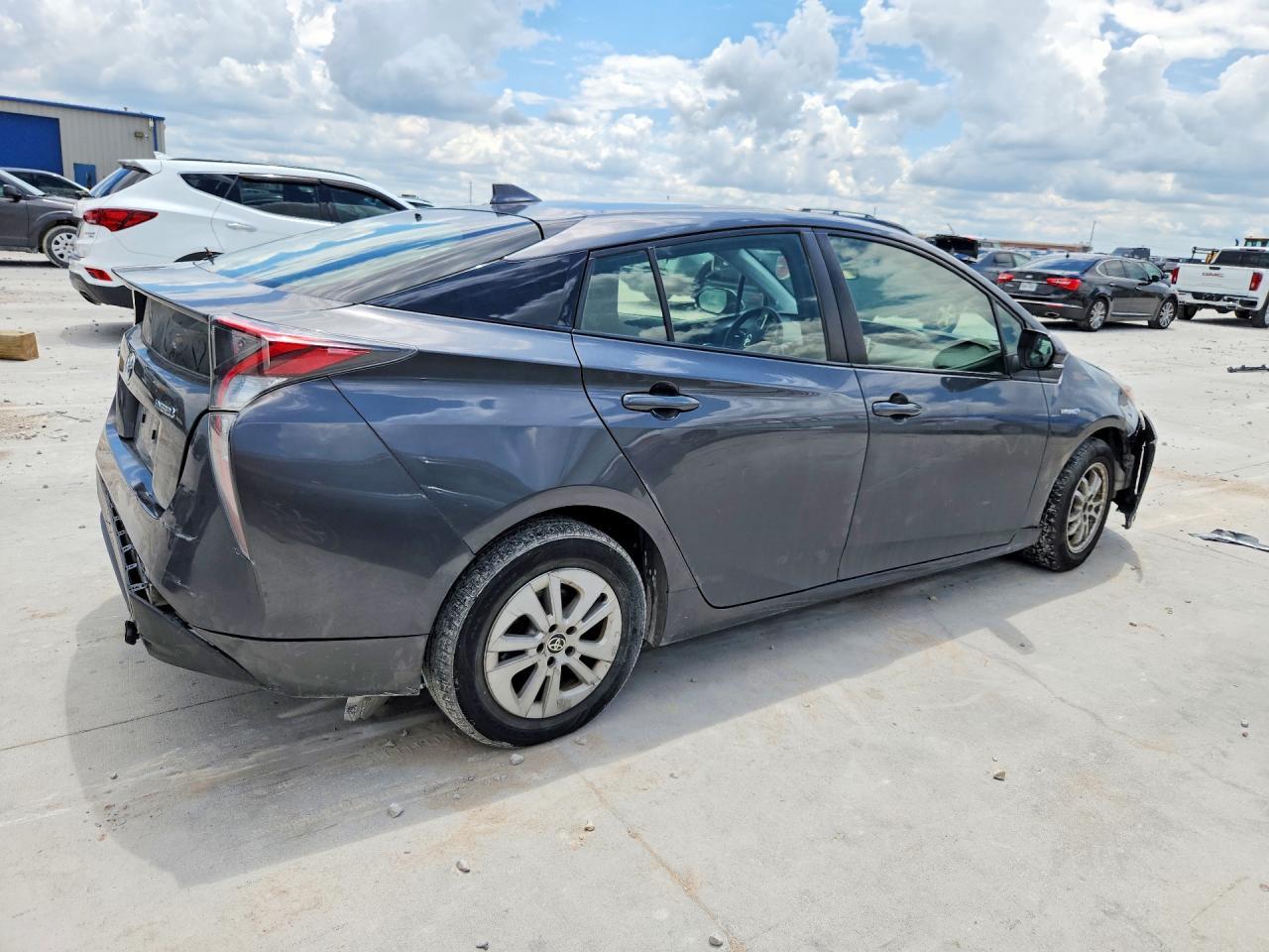 2016 Toyota Prius Two - Image 3
