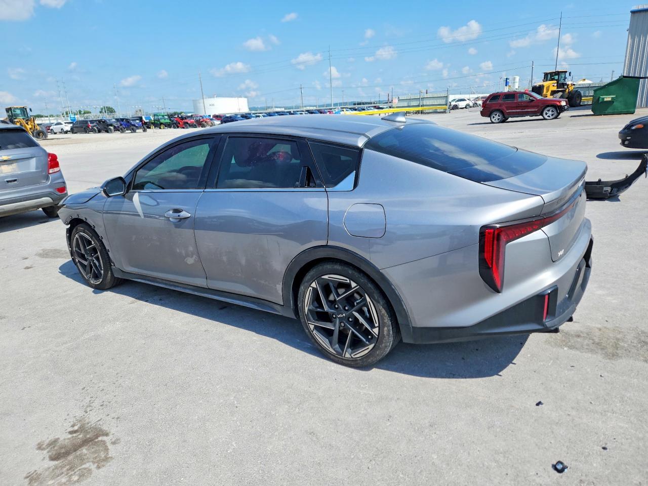 2025 Kia K4 Gt Line - Image 2