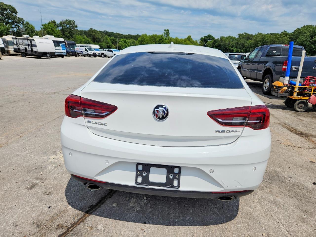 2018 Buick Regal Essence - Фото 6