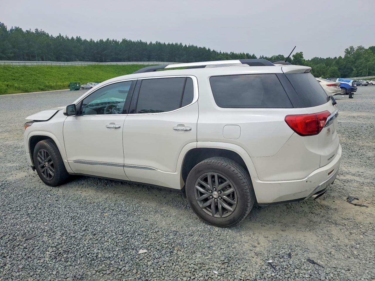2017 GMC Acadia Denali - Image 2