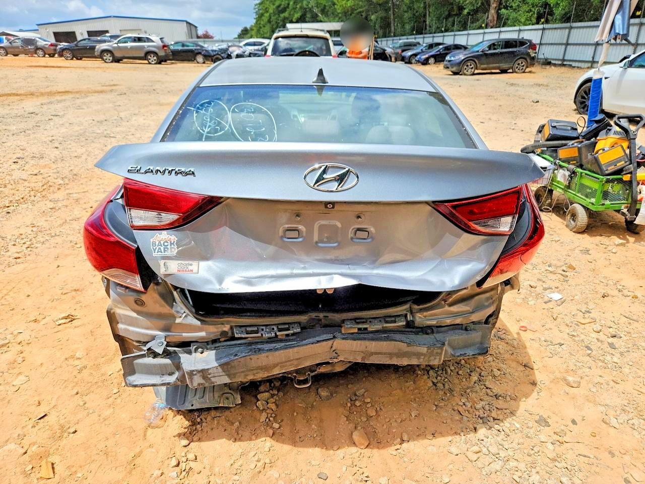 2015 Hyundai Elantra Se - Фото 6