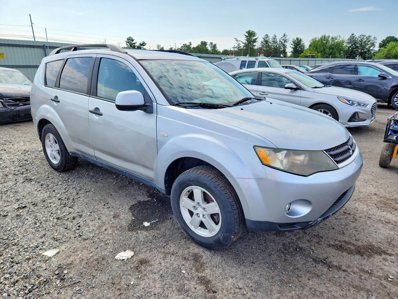 2007 Mitsubishi Outlander Ls - Image 4