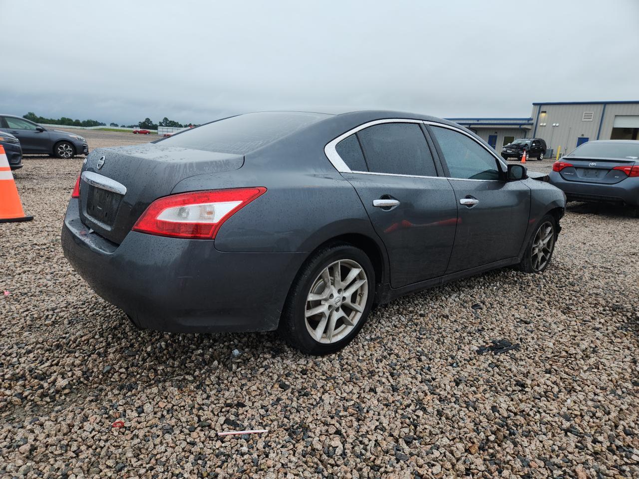 2011 Nissan Maxima 3.5 S - Фото 3