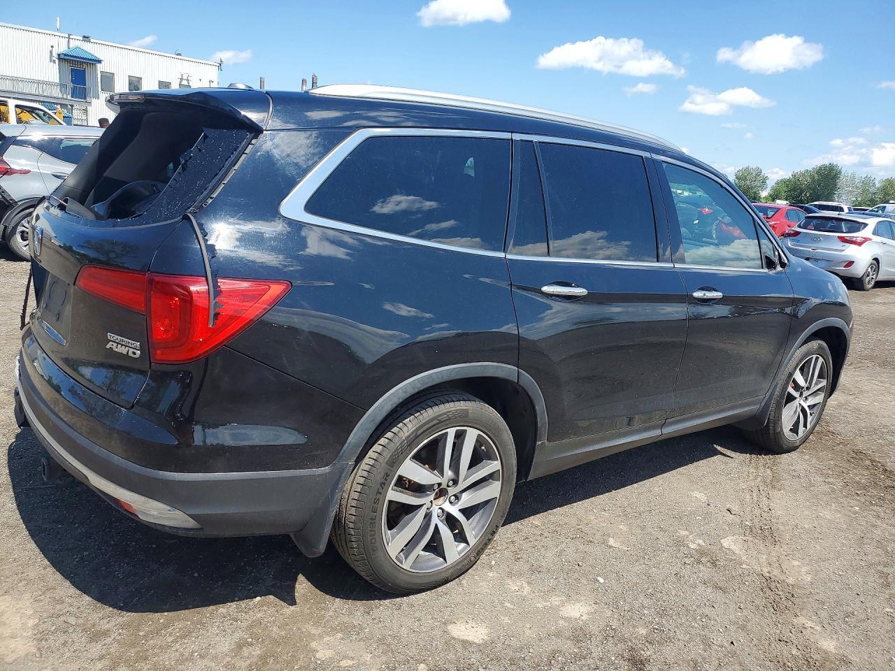 2016 Honda Pilot Touring - Image 3