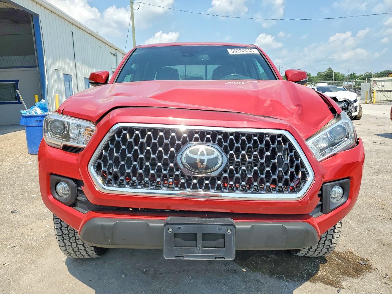 2019 Toyota Tacoma Trd Off-Road - Image 5