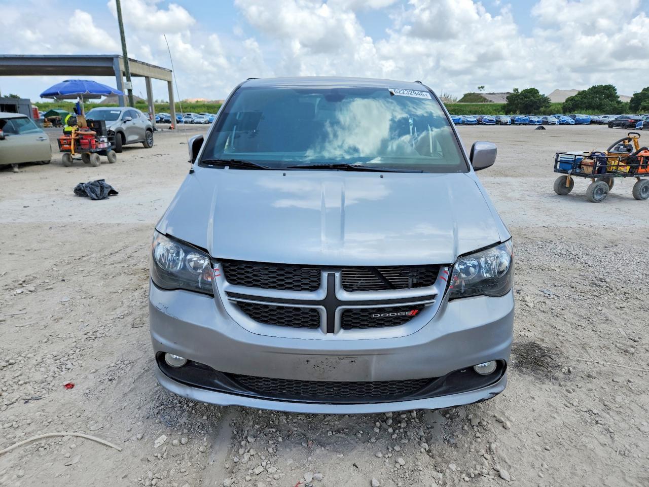 2019 Dodge Grand Caravan Gt - Image 5
