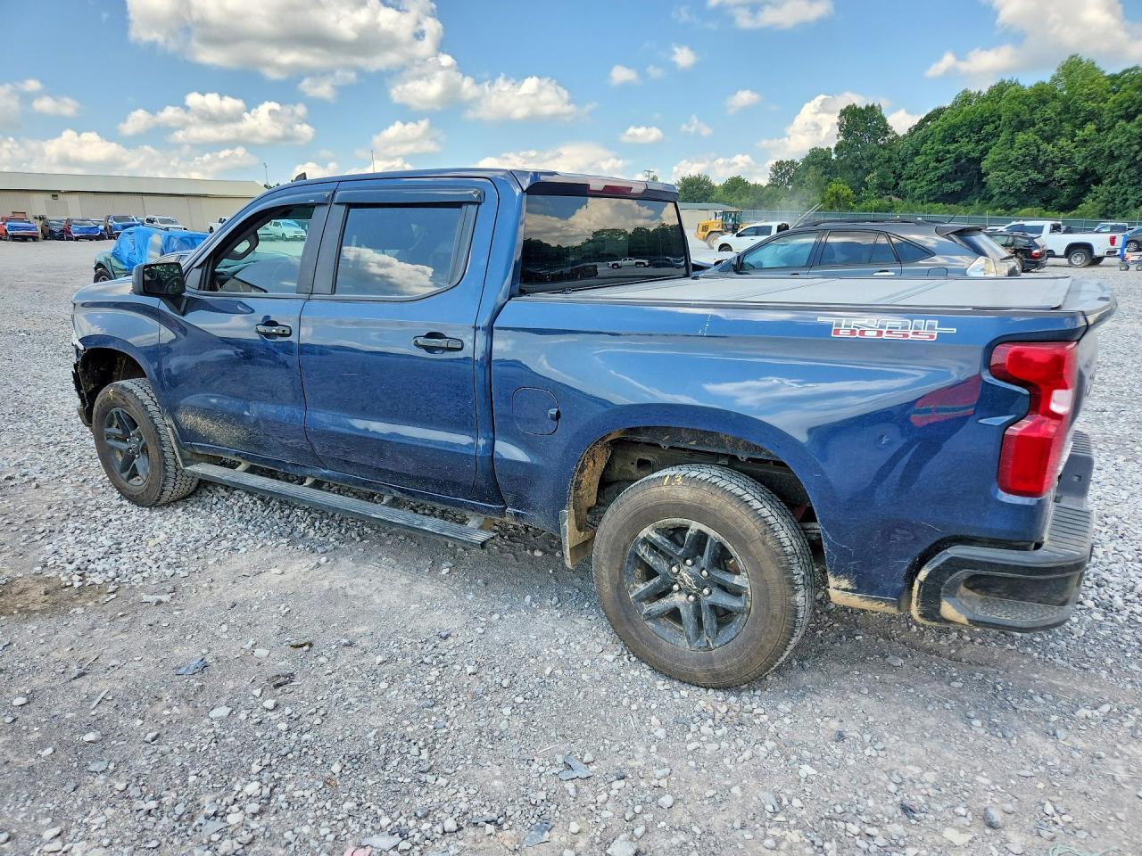 2022 Chevrolet Silverado Ltd K1500 Lt Trail Boss - Фото 2