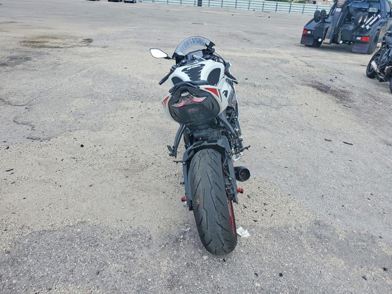2025 Kawasaki Zx636 K - Фото 4