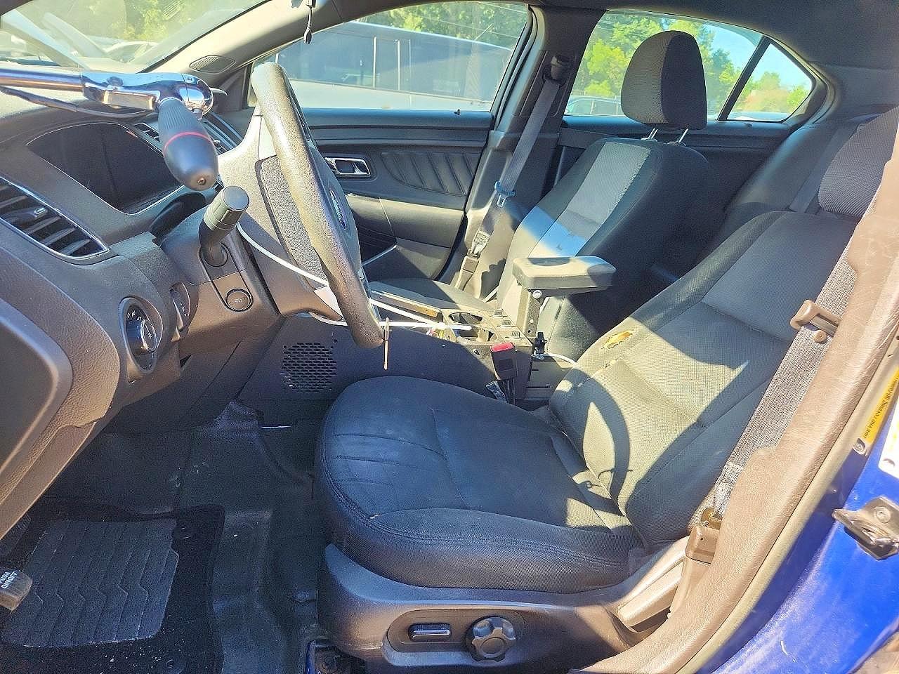 2014 Ford Taurus Police - Фото 7