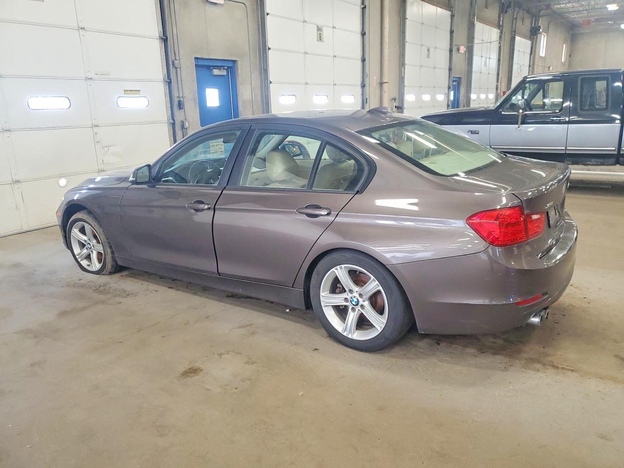2013 BMW 328 Xi Sulev - Фото 2