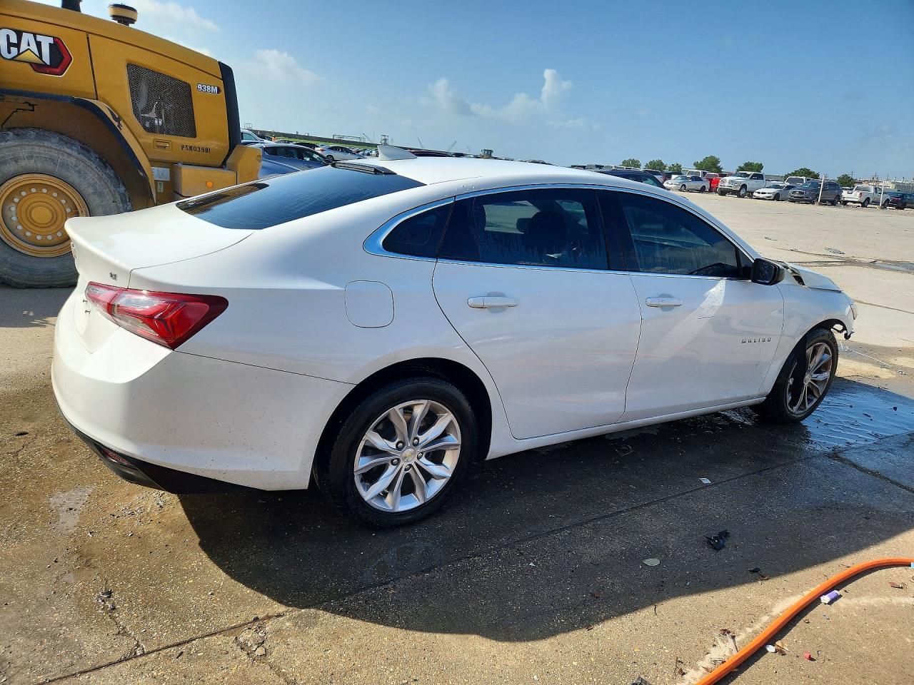 2020 Chevrolet Malibu Lt - Image 3