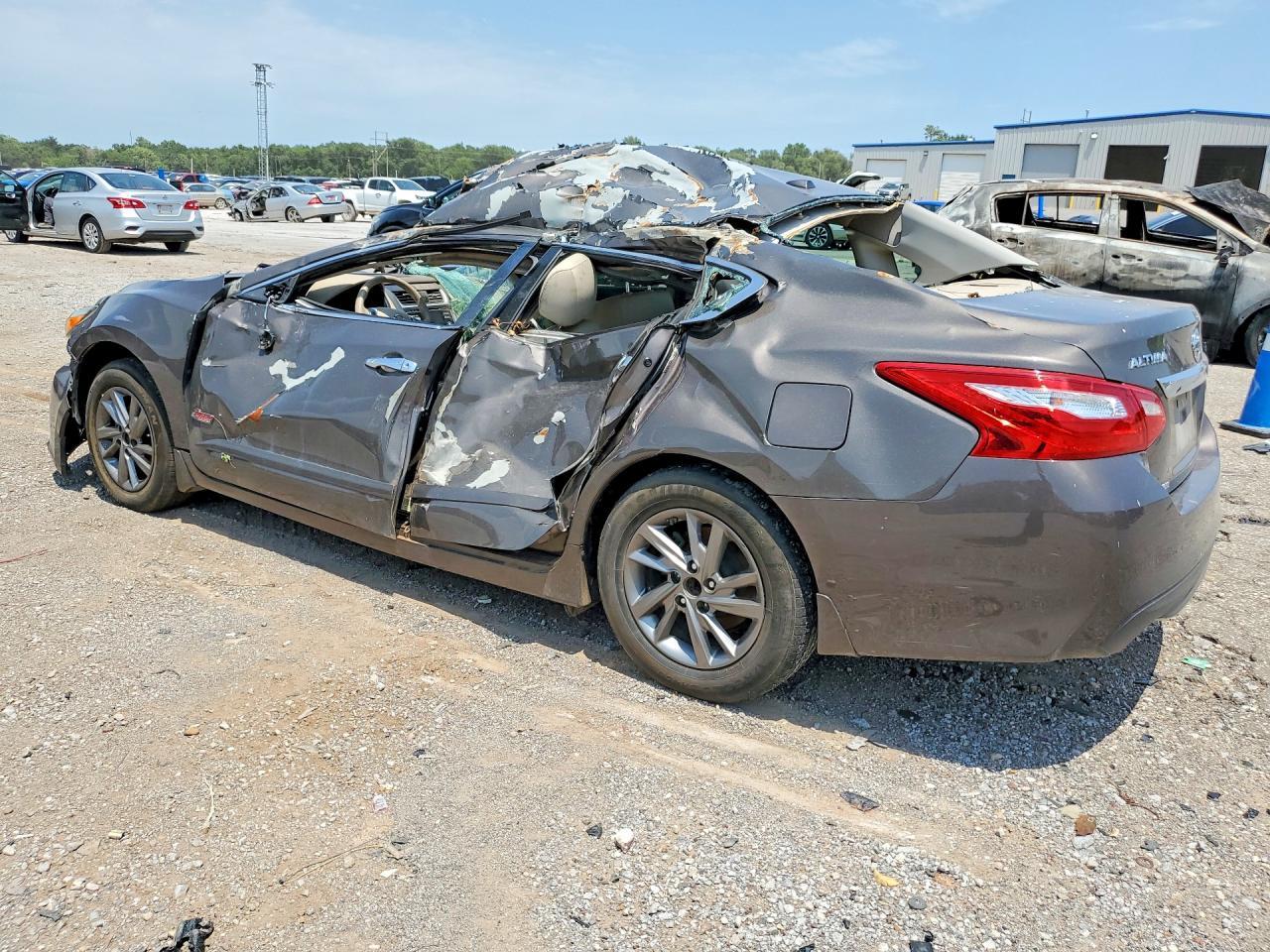 2017 Nissan Altima 2.5 Sv - Фото 2