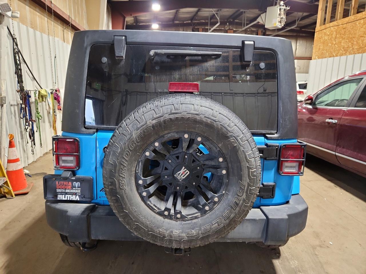 2017 Jeep Wrangler Unlimited Sahara - Image 6