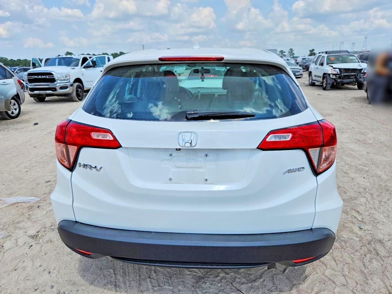 2017 Honda Hr-V Lx - Image 6