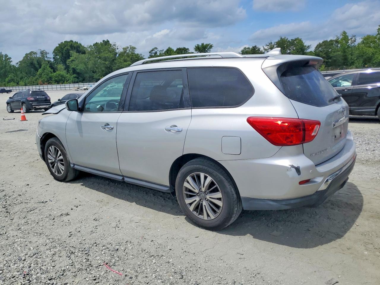 2020 Nissan Pathfinder Sv - Фото 2