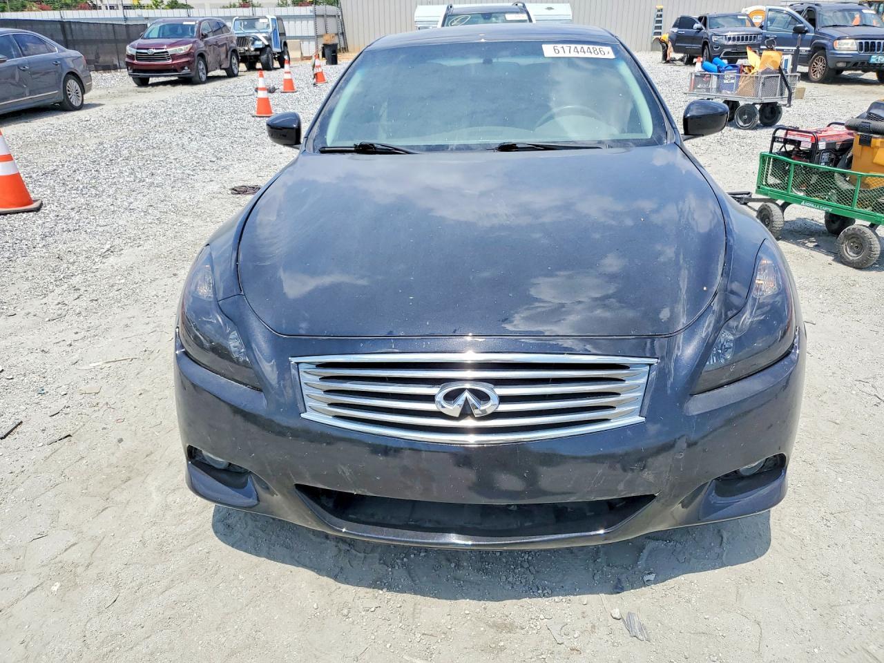 2015 Infiniti Q60 Convertible Base - Фото 5