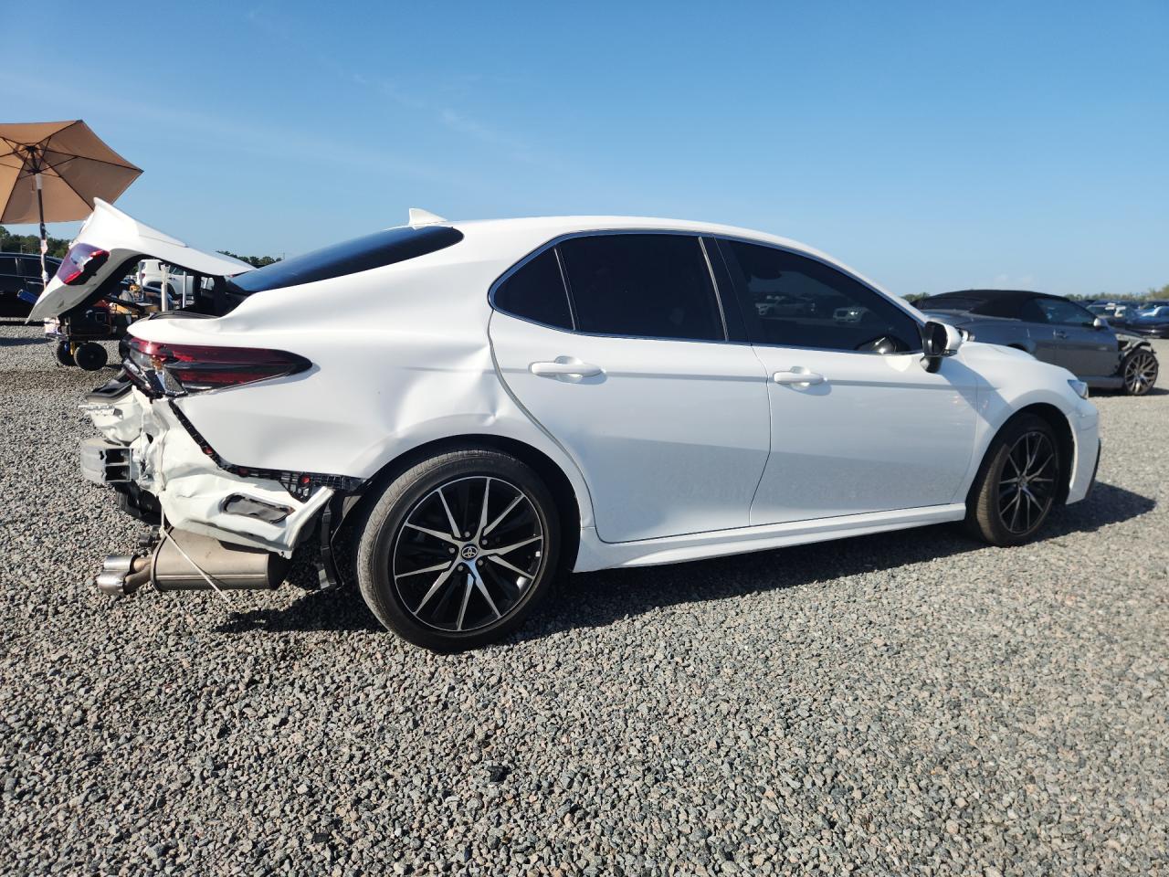 2024 Toyota Camry Se - Фото 3