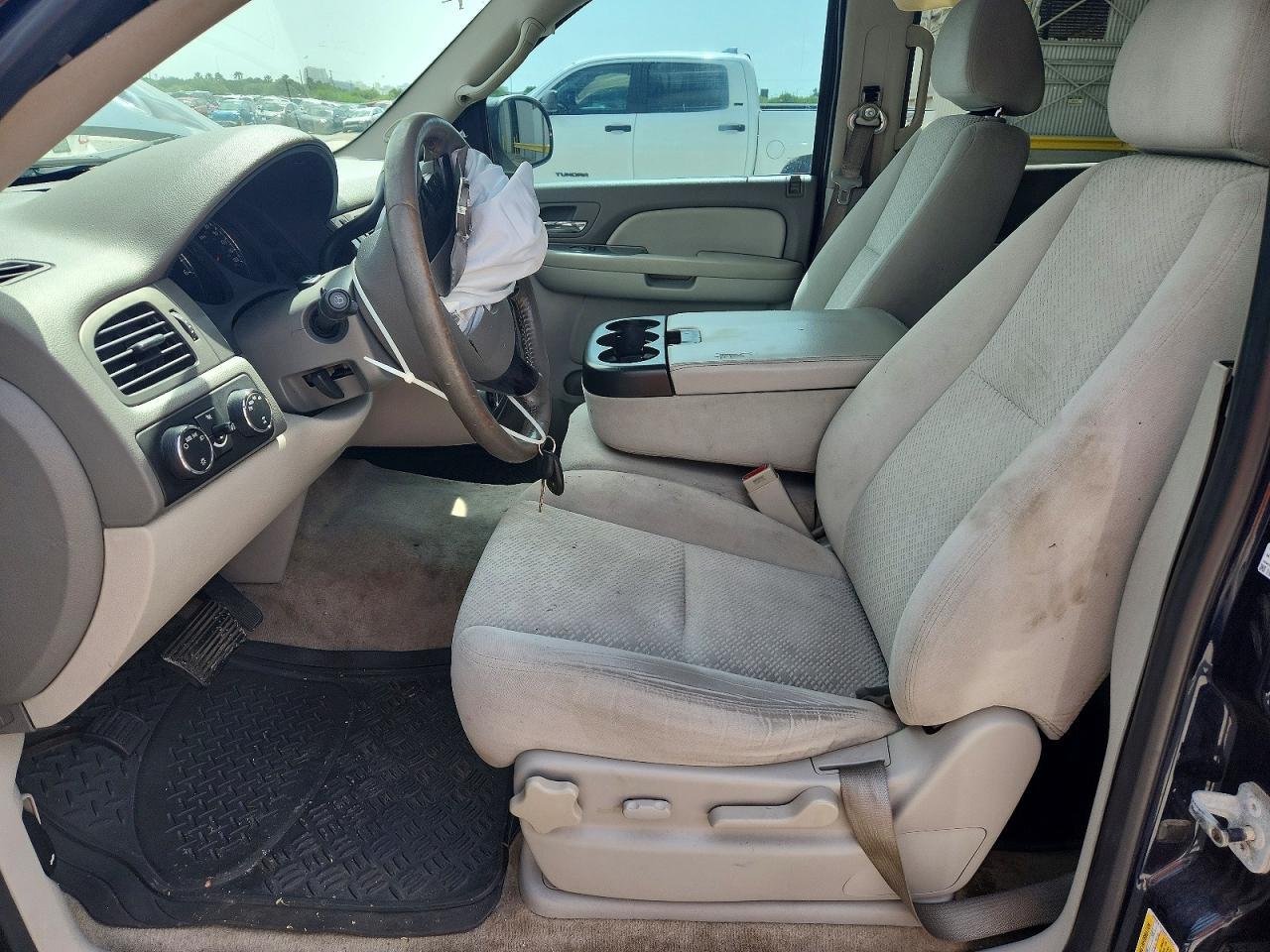 2008 Chevrolet Suburban K1500 Ls - Image 7