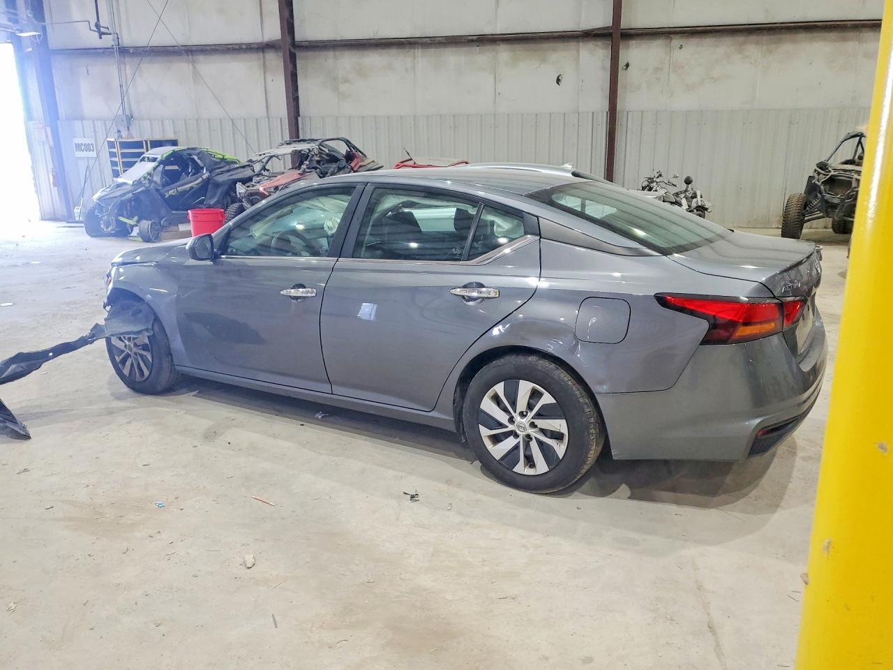 2024 Nissan Altima S - Фото 2