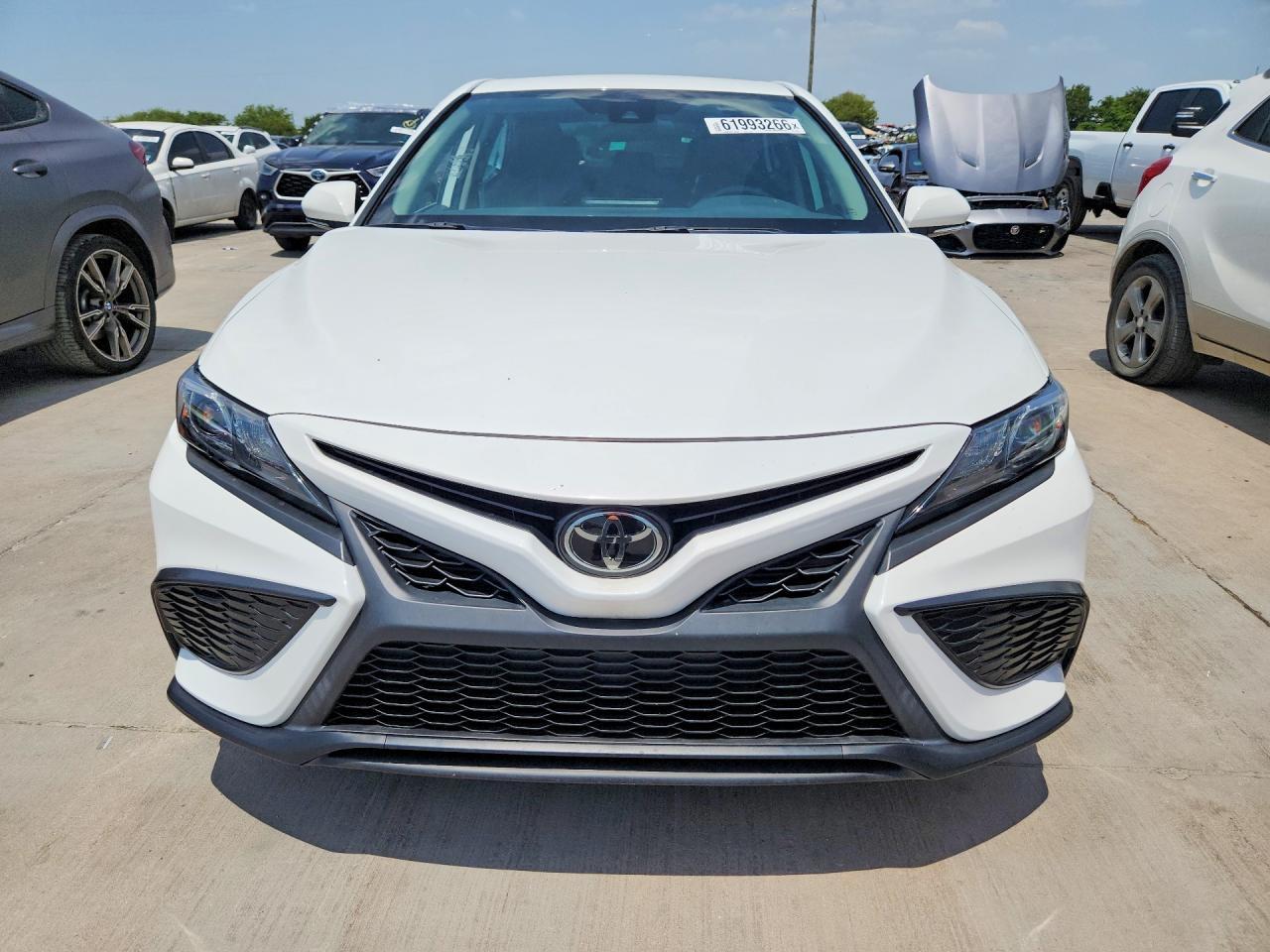 2024 Toyota Camry Se - Image 5