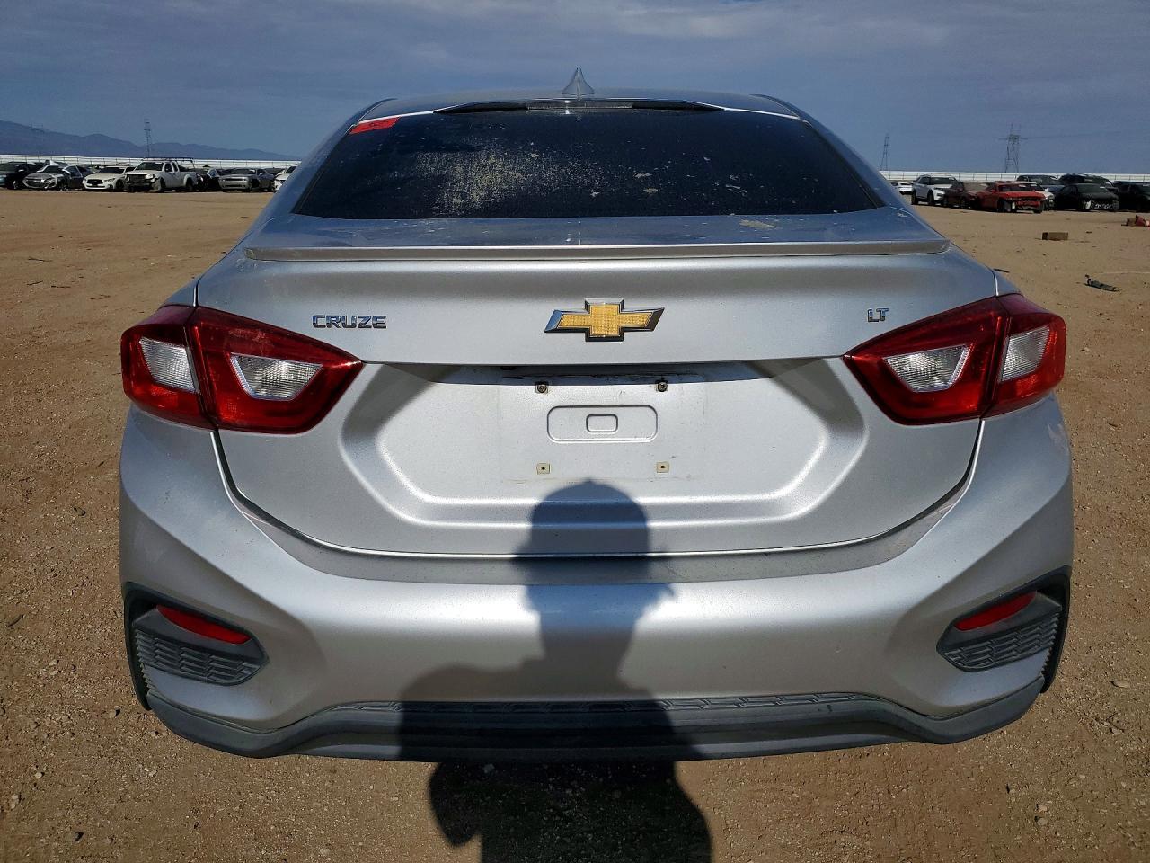 2018 Chevrolet Cruze Lt - Image 6