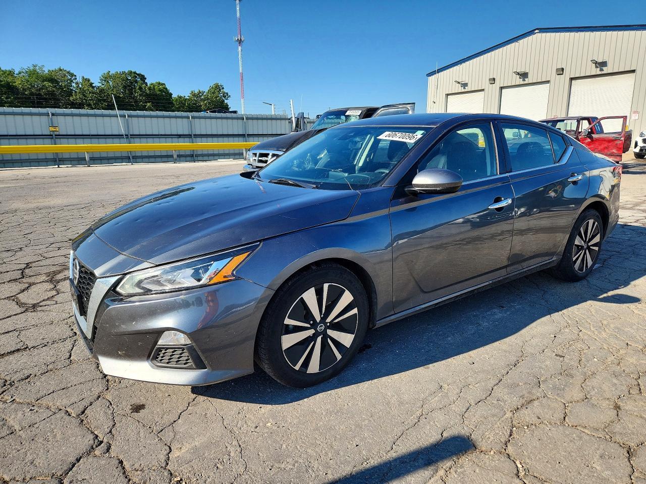 2022 Nissan Altima Sv