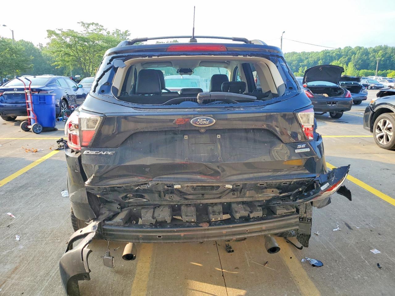 2017 Ford Escape Se - Фото 6