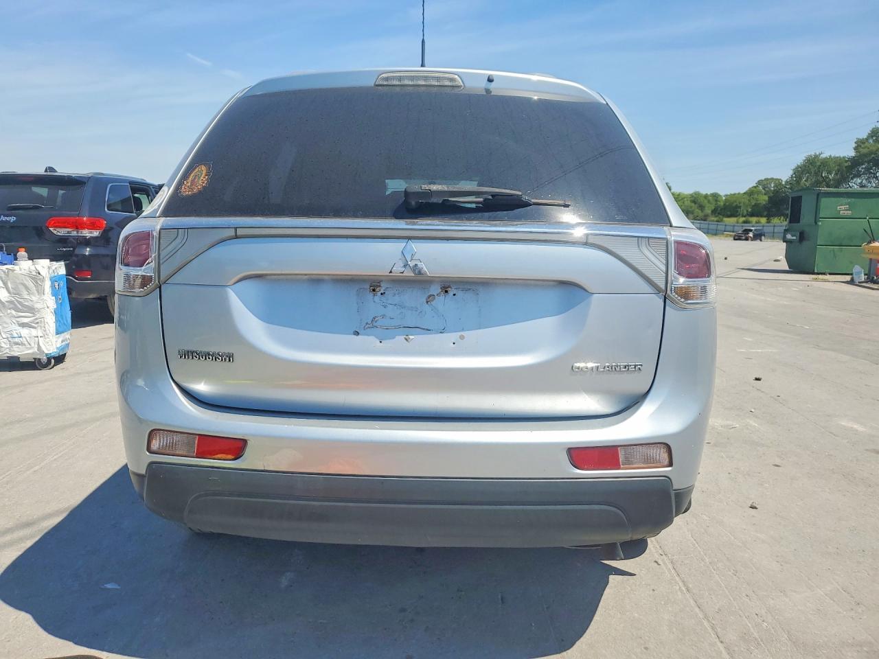 2014 Mitsubishi Outlander Es - Image 6