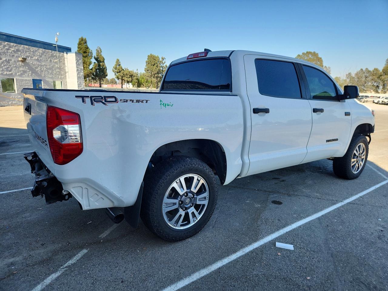 2021 Toyota Tundra Crewmax Sr5 - Фото 3