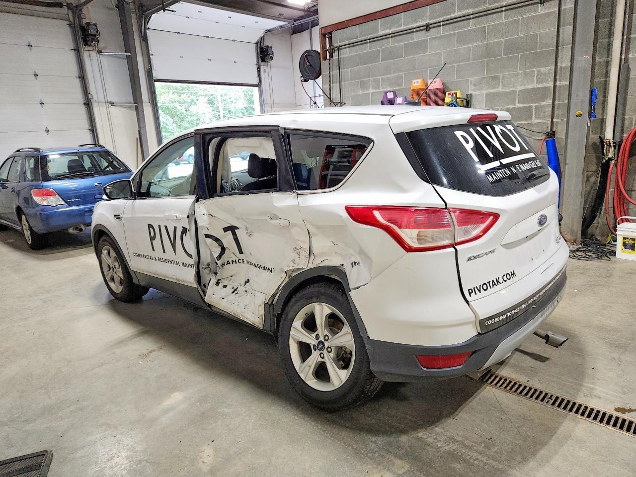 2014 Ford Escape Se - Image 2