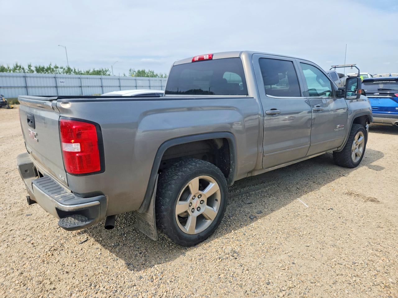 2017 GMC Sierra K1500 Sle - Image 3